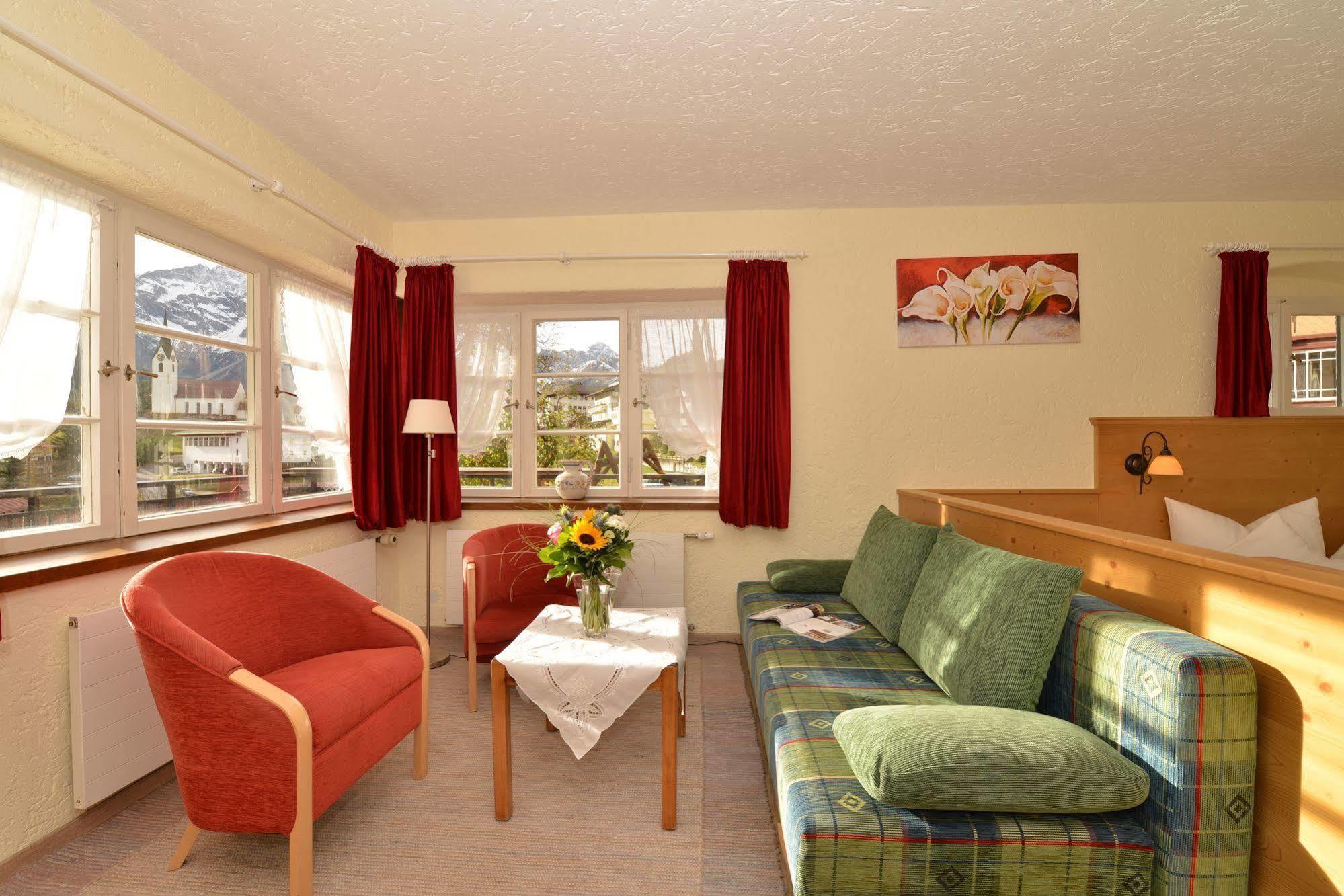 Hotel Adler Garni Hirschegg  Exterior photo
